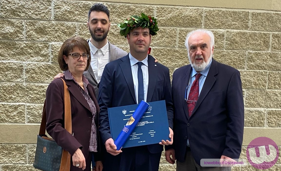 IOWEBBO - Alvito - Congratulazioni al neo dottore Alessandro Paglia